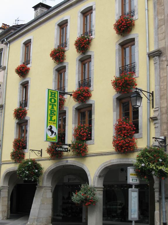 Hotel Cheval De Bronze Remiremont Exterior foto