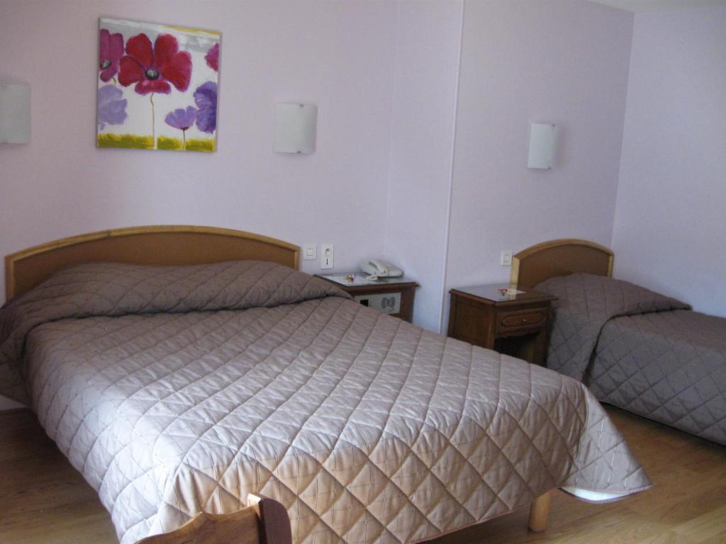 Hotel Cheval De Bronze Remiremont Quarto foto